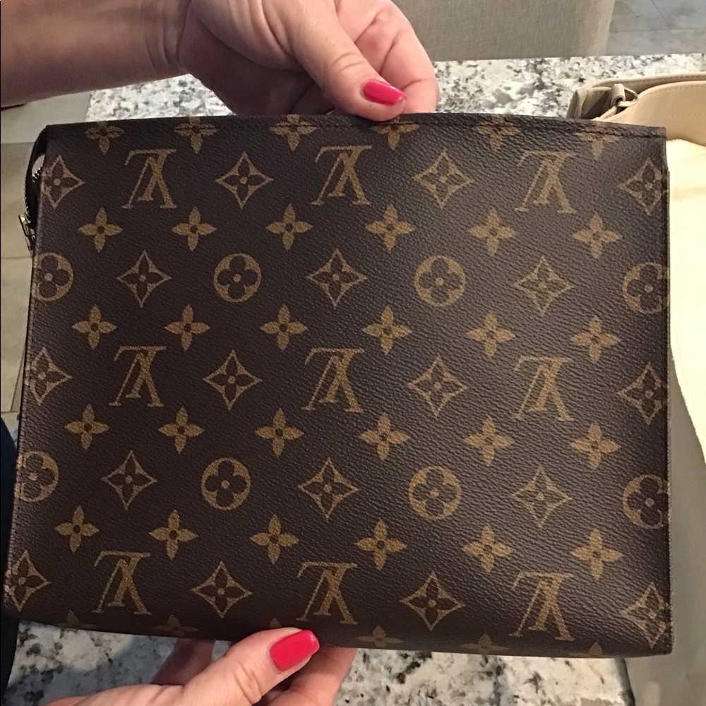 Authentic Louis Vuitton Toiletry 26 -DISCONTINUED